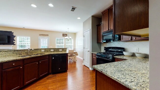 Foto del edificio - 106 Blackwater Way