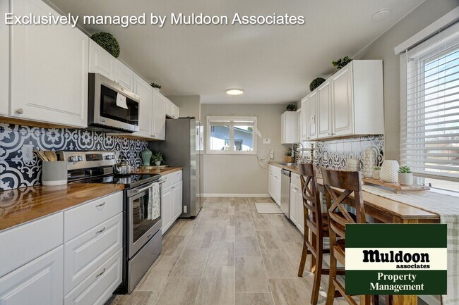 Foto del edificio - Remodeled house with finished basement!