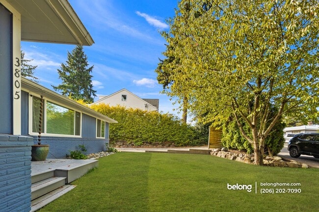 Building Photo - 3805 SW 106th St