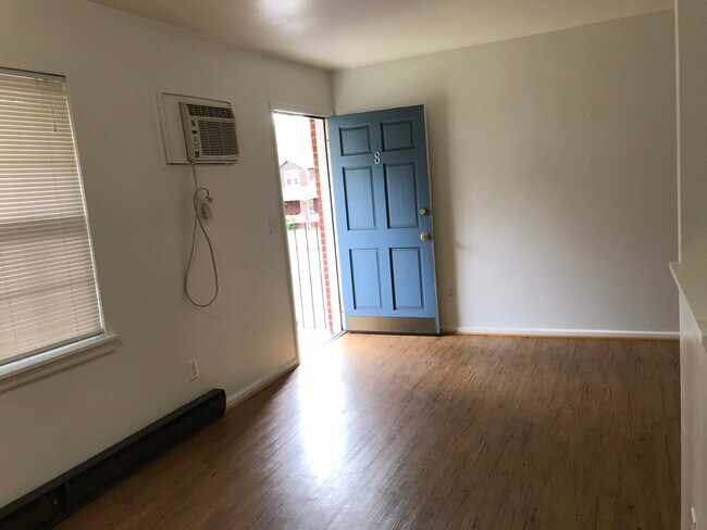 Foto del edificio - 638 Allison Ave SW