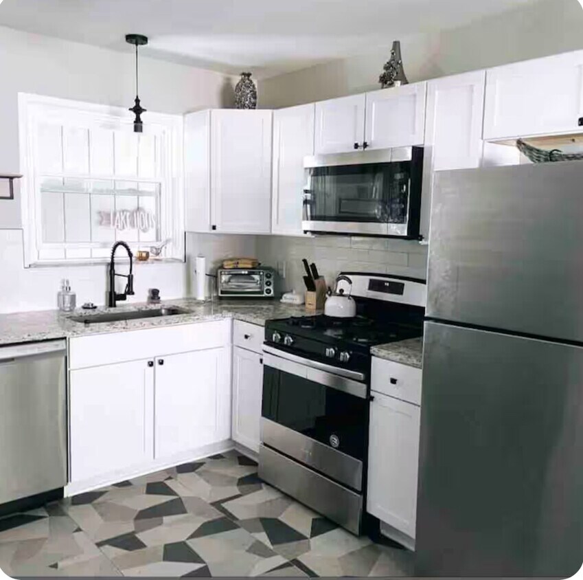 Foto del edificio - 5717 E 16th St