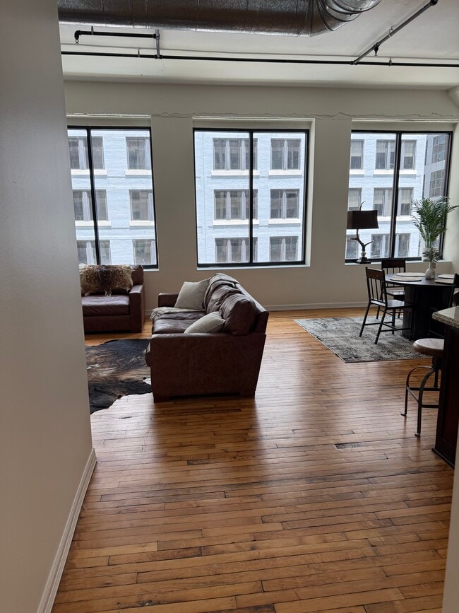 Living area - 705 Main St