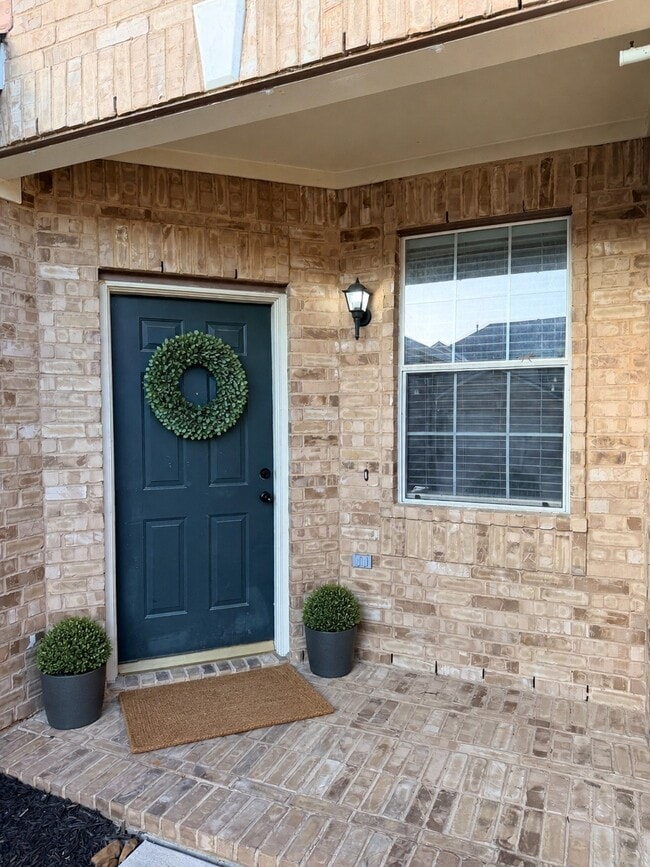 Building Photo - 4531 Park Trail Ln