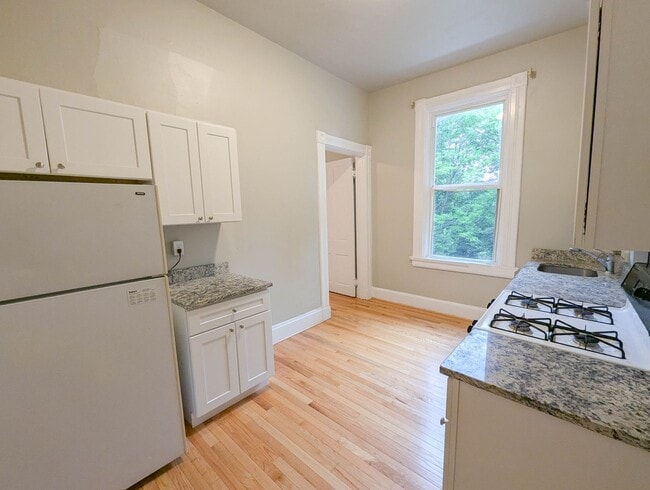 Photo - 24 Conklin St Apartment