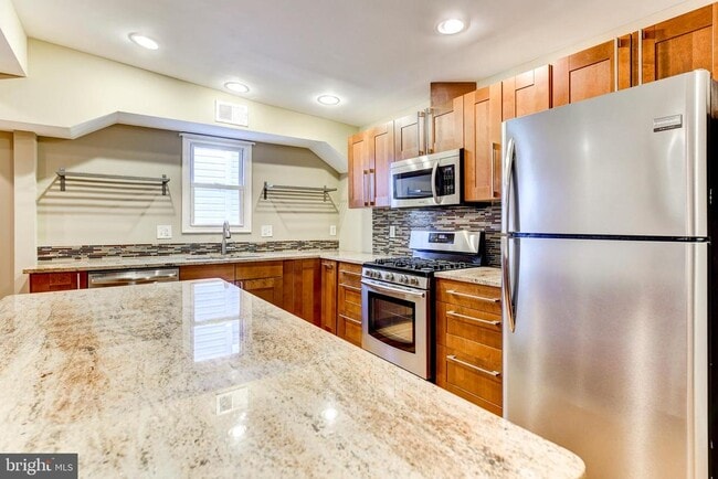 Foto del edificio - 737 Morton St NW