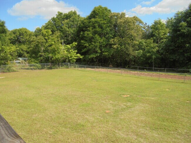 Foto del edificio - 533 County Road 255, New Brockton, AL