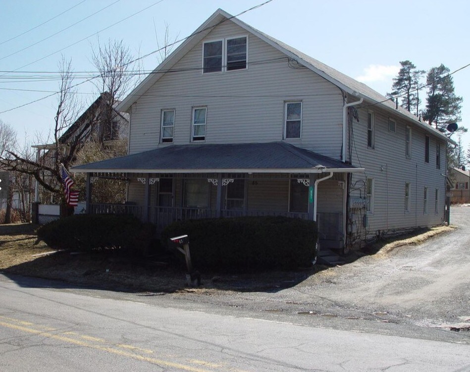 651 Main St, Tobyhanna, PA 18466 Apartments in Tobyhanna, PA