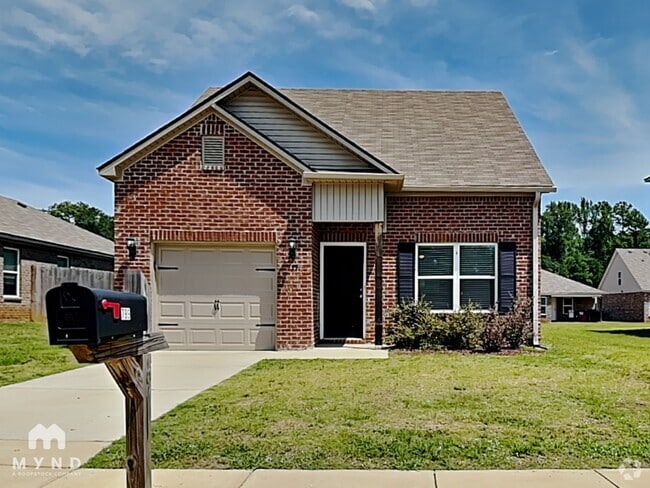 Building Photo - 799 The Heights Ln