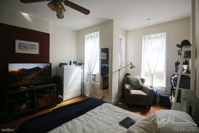 Foto del edificio - 26 Middagh St