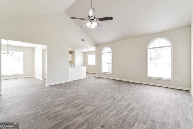 Building Photo - 5345 Reuben Ct
