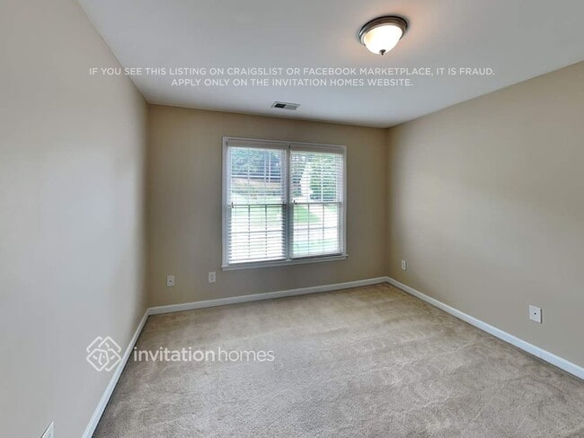 Building Photo - 1328 Maple Creek Ave