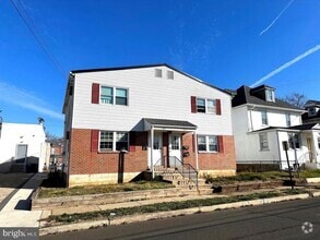 Building Photo - 219 W Fifth St