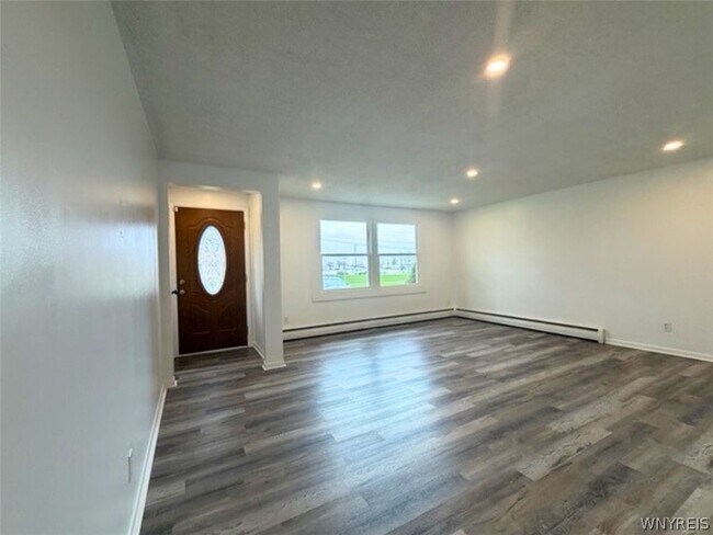 Foto del edificio - 4849 N Bailey Ave