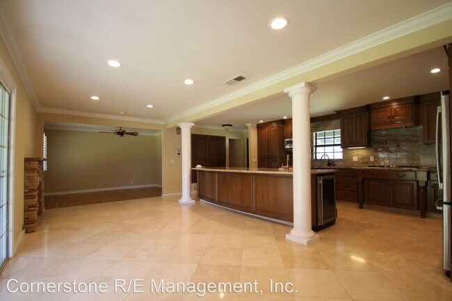 Foto del edificio - 3 br, 2 bath House - 1434 S. Conlon Avenue