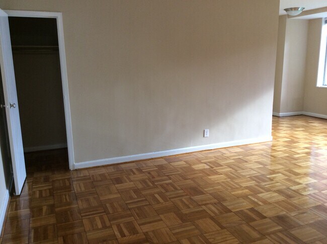 Interior Photo - Connecticut Park Apartments