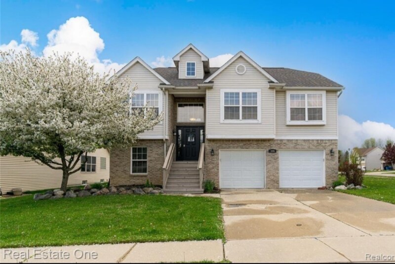 835 Alana Ct, Davison, MI 48423 House Rental in Davison, MI