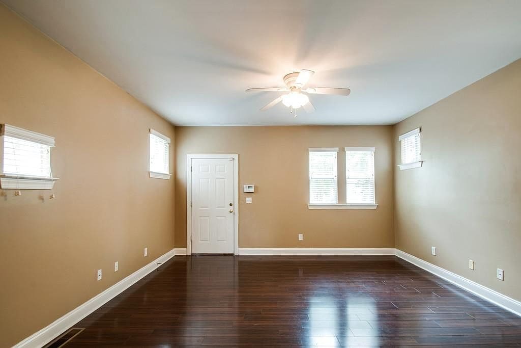 Foto principal - 928A 33rd Ave N