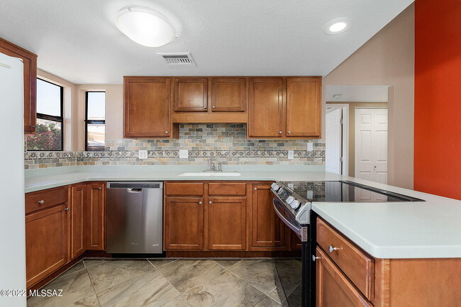 Foto del edificio - 5051 N Sabino Canyon Rd