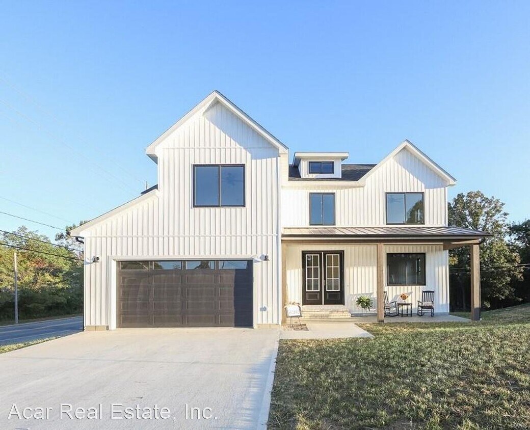 Primary Photo - 6 br, 4 bath House - 201 Sunny Drive