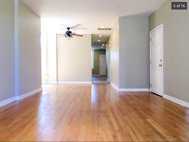 Foto del edificio - 1248 N Wells St