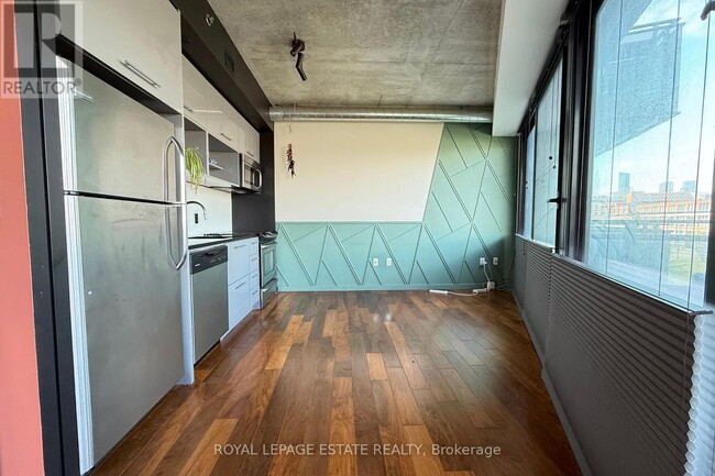 Building Photo - 51-351 Trolley Cres