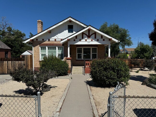 Foto del edificio - Charming South West Home!