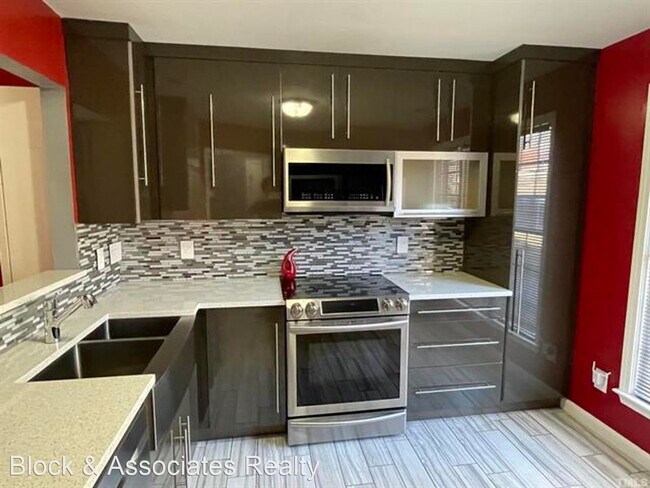 Building Photo - 3 br, 2.5 bath House - 103 Knightsborough Way