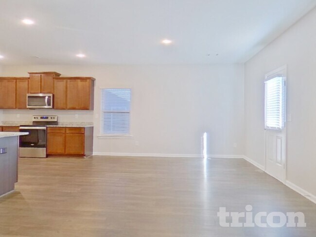 Foto del edificio - 3542 Falconwood Dr