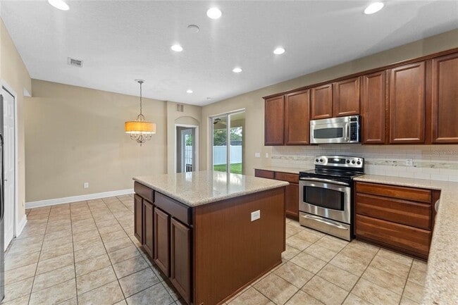 Foto del edificio - 7059 Winding Lake Cir