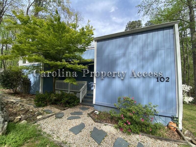 Primary Photo - 102 Polks Pl