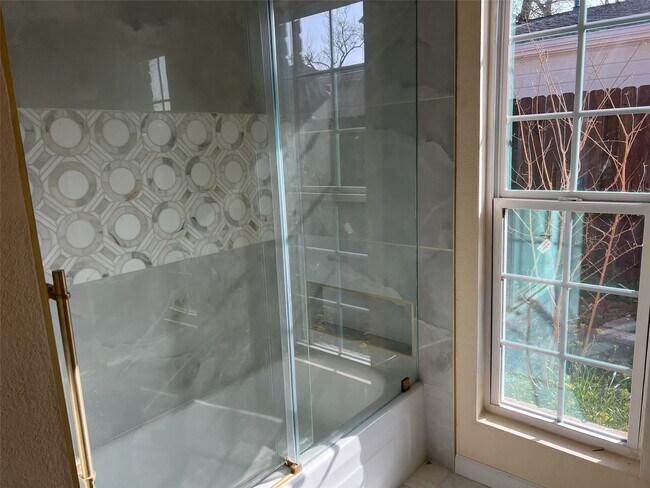 Foto del edificio - 14127 Sandfield Dr