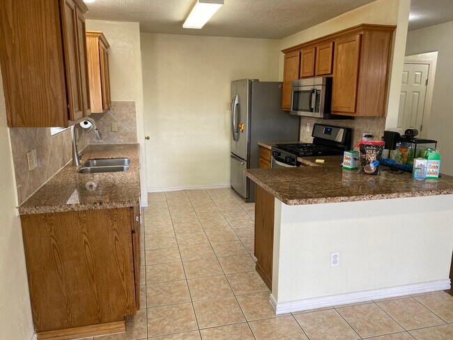 Building Photo - 2818 Orchid Tree Ln