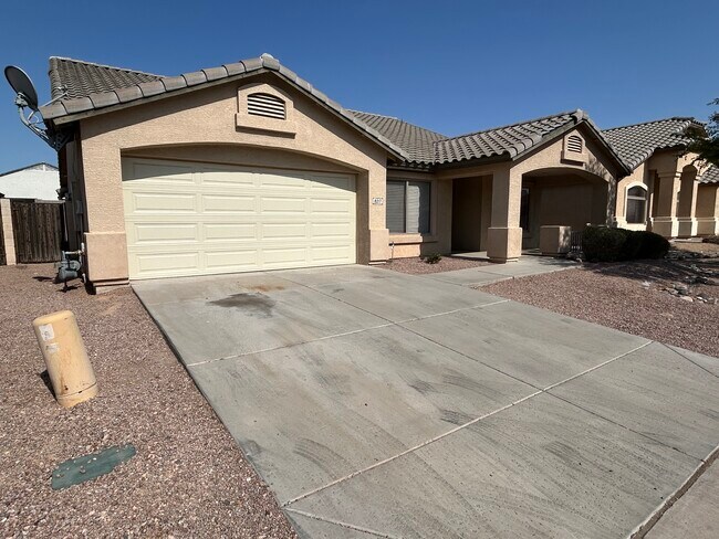 Building Photo - 8217 S 45th Ln