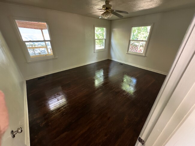 Foto del edificio - 306 N Patterson St