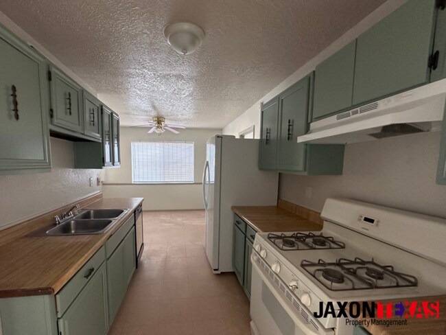 Foto del edificio - 10919 Bywood Dr.