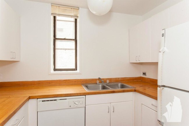 Foto del edificio - 2900 North Broadway-2