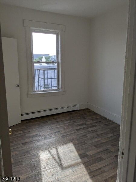 Building Photo - 139 9th St