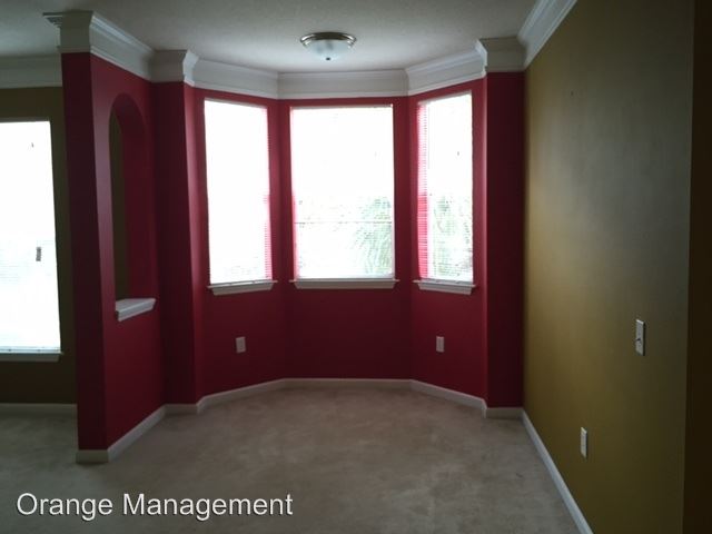 Building Photo - 8807 Villa View Cir