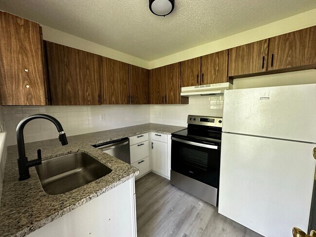 Building Photo - 2845 Dayton Blvd