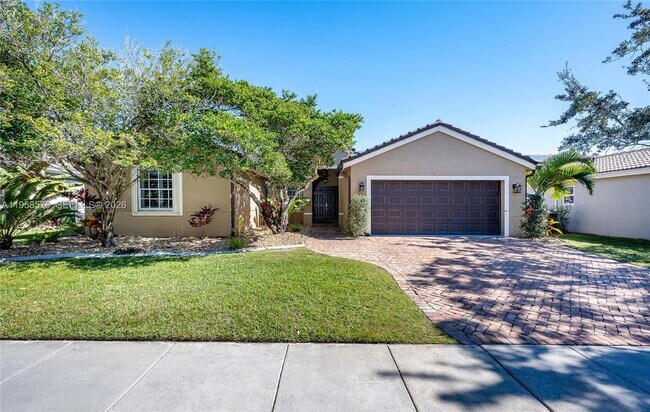 Foto del edificio - 405 SW 198th Terrace