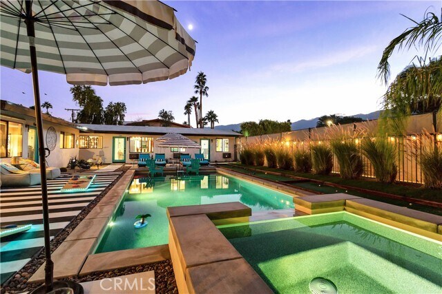 Foto del edificio - 518 El Cielo Rd