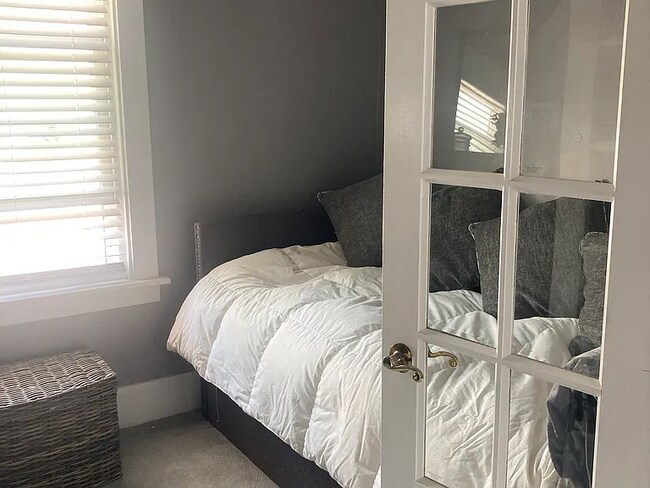 Foto del edificio - 462 Taunton Pl