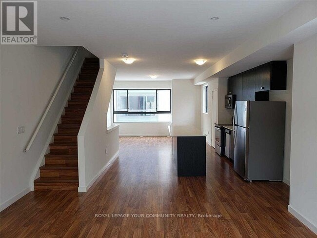 Building Photo - 369 Essa Rd