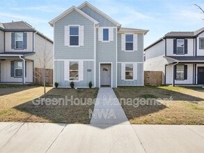 Building Photo - 4813 W Triangle St