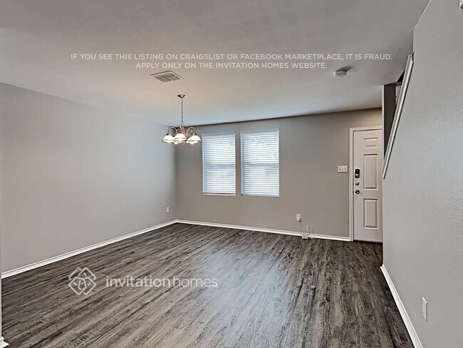 Foto del edificio - 1230 Sullivan Dr