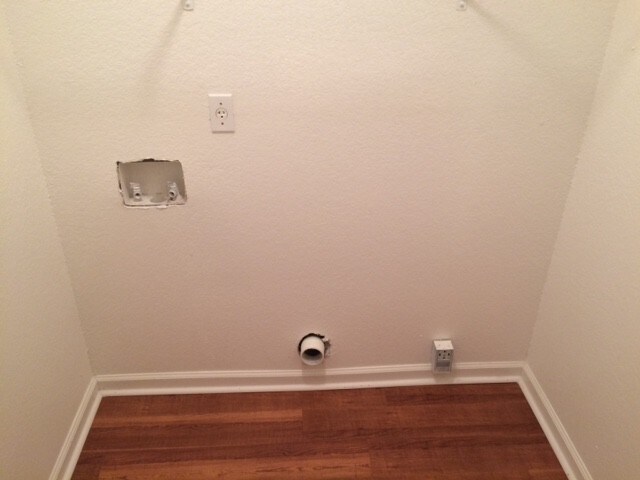 Building Photo - 465 Linda Blair Dr