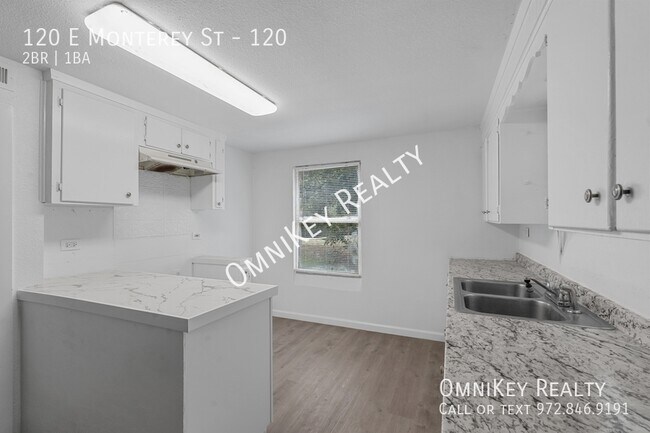 Foto del edificio - 120 E Monterey St