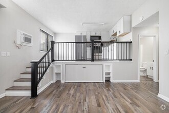 Building Photo - 3814 Memorial Blvd