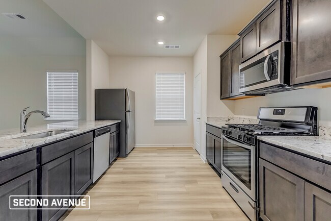 Foto del edificio - 1400 Woodwinds Dr