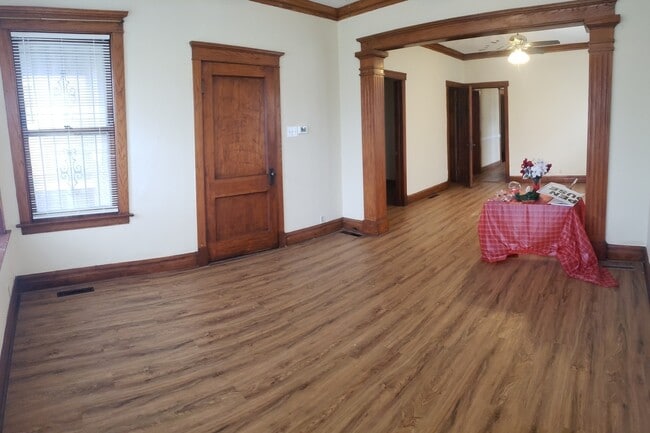 Foto del edificio - 1811 S Komensky Ave